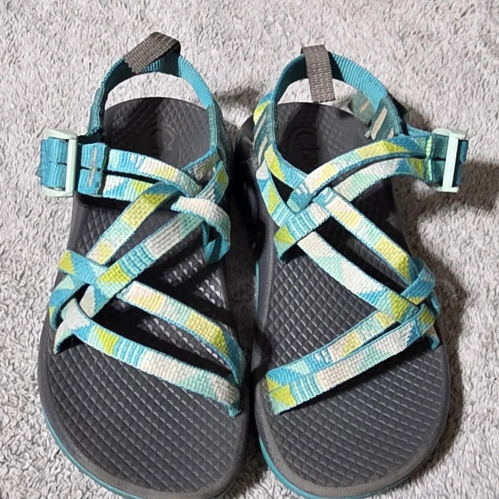 Girl's Youth Chaco Turquoise Nylon Athletic Sandals Shoes Size 12